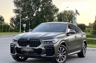 Позашляховик / Кросовер BMW X6 2021 в 