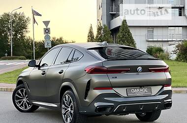 Позашляховик / Кросовер BMW X6 2021 в 
