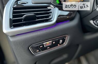 Позашляховик / Кросовер BMW X6 2021 в 