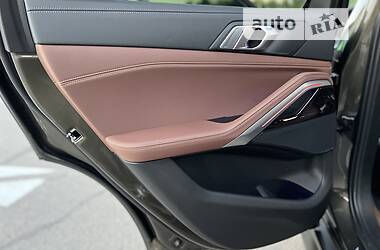 Позашляховик / Кросовер BMW X6 2021 в 