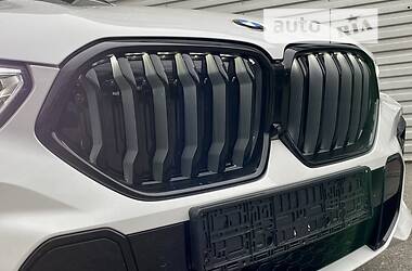 Позашляховик / Кросовер BMW X6 2022 в 