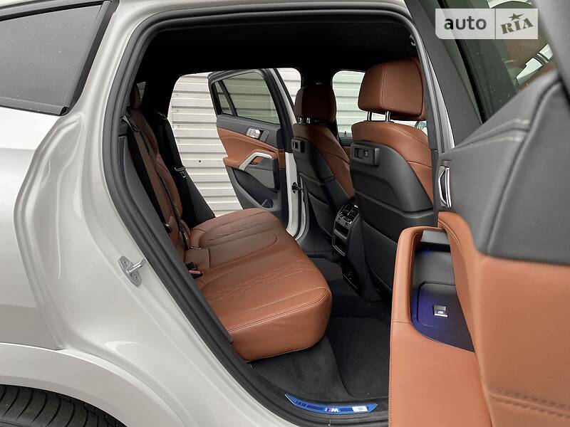 Внедорожник / Кроссовер BMW X6 2022 в Киеве