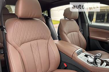 Позашляховик / Кросовер BMW X6 2020 в 
