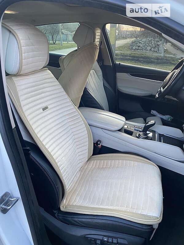 Внедорожник / Кроссовер BMW X6 2015 в Подольске