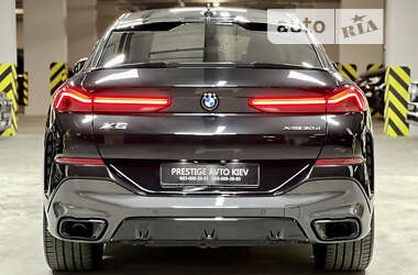 Позашляховик / Кросовер BMW X6 2021 в 