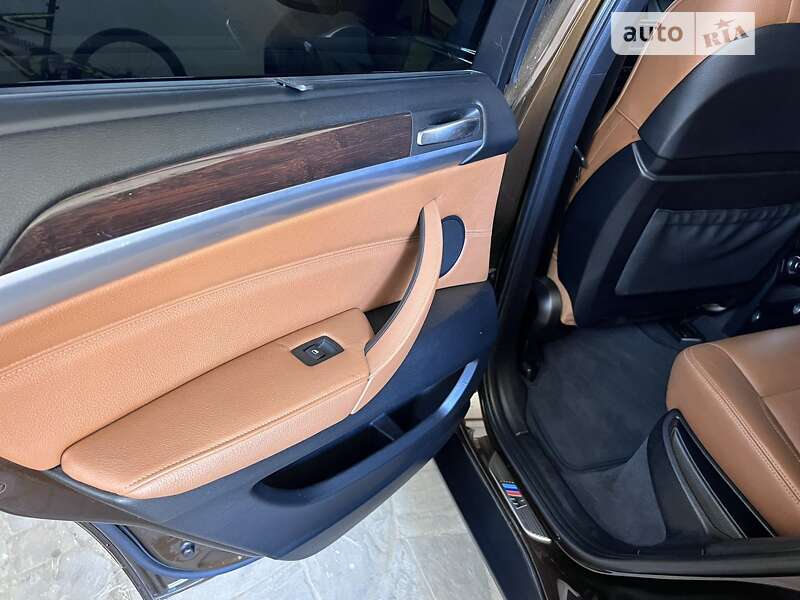 Внедорожник / Кроссовер BMW X6 2012 в Кременчуге