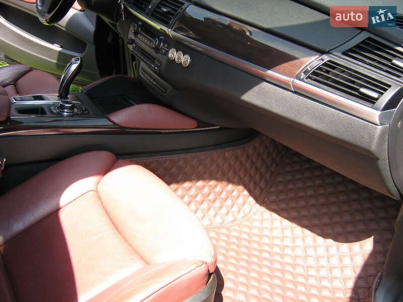 Позашляховик / Кросовер BMW X6 2011 в Харкові