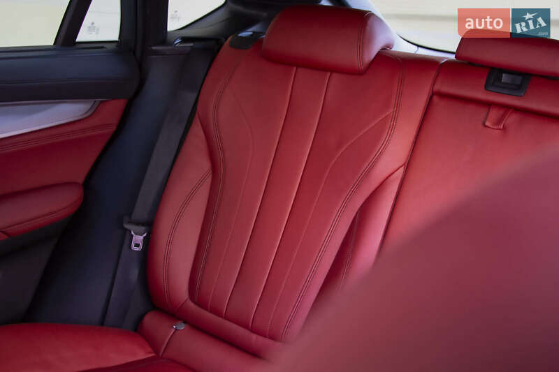 Внедорожник / Кроссовер BMW X6 2018 в Киеве