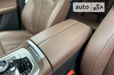 Внедорожник / Кроссовер BMW X6 2019 в 