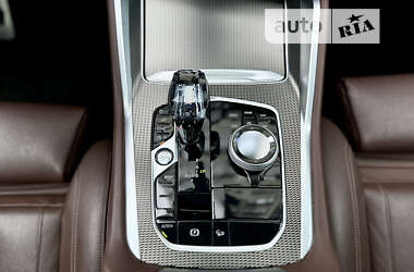 Внедорожник / Кроссовер BMW X6 2019 в 