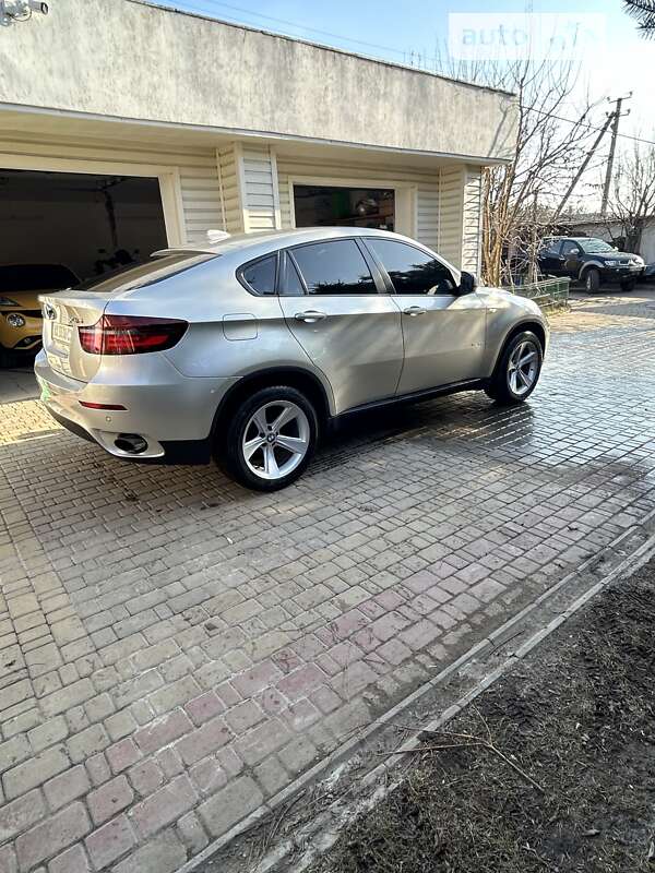 Внедорожник / Кроссовер BMW X6 2011 в Харькове