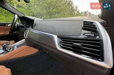 Позашляховик / Кросовер BMW X6 2021 в 