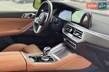 Позашляховик / Кросовер BMW X6 2021 в 