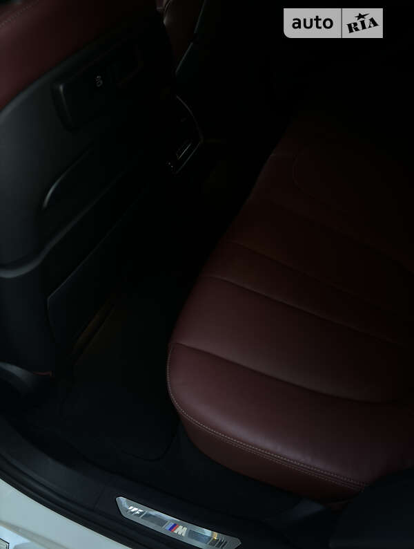 Внедорожник / Кроссовер BMW X6 2021 в Первомайске