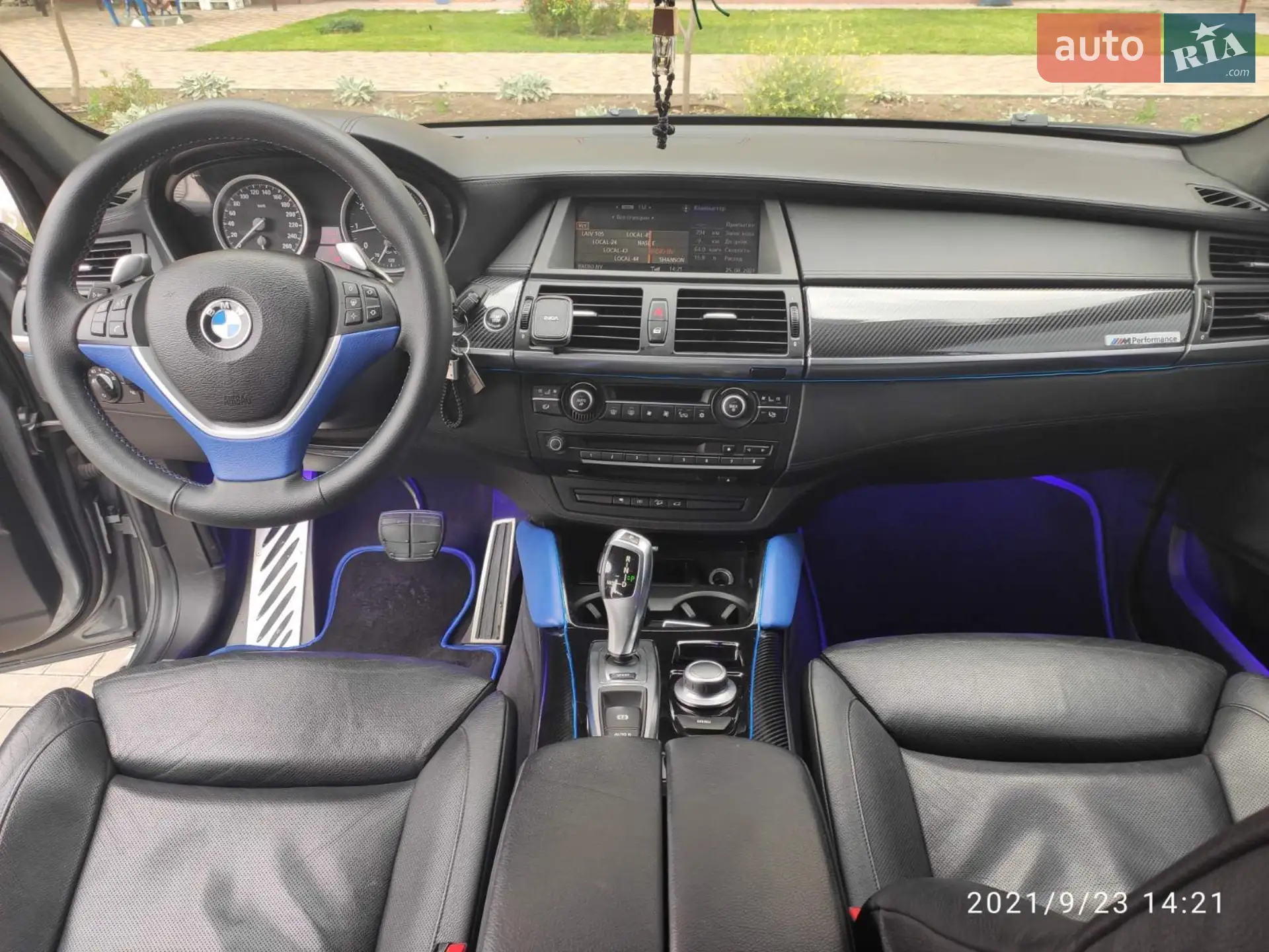 2010 BMW X6 - мініатюра 3