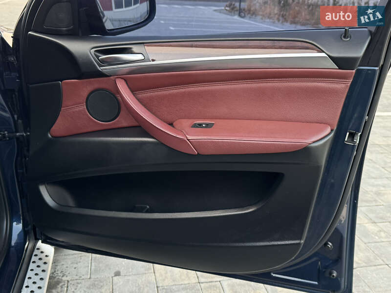 Позашляховик / Кросовер BMW X6 2011 в Луцьку