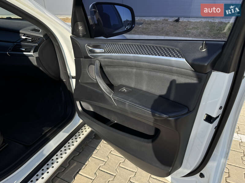 Внедорожник / Кроссовер BMW X6 2012 в Ивано-Франковске