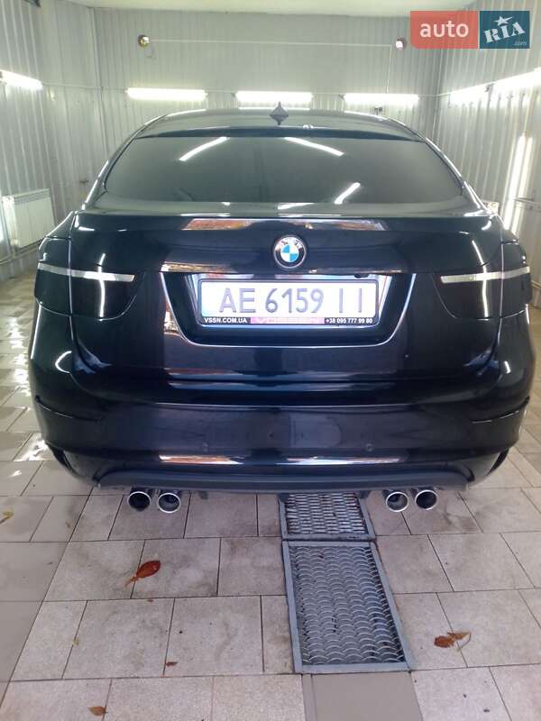 BMW X6 2011