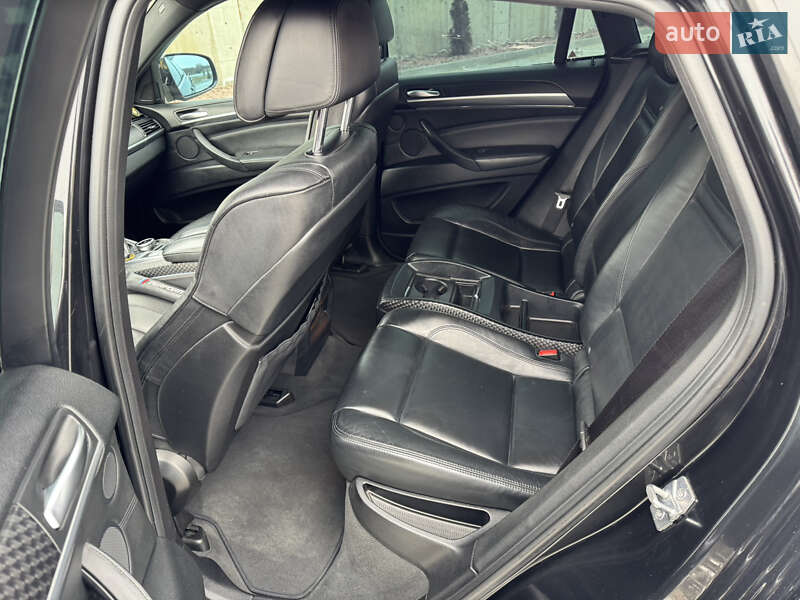 Позашляховик / Кросовер BMW X6 2012 в Чернівцях