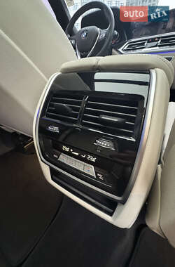 Внедорожник / Кроссовер BMW X6 2020 в 