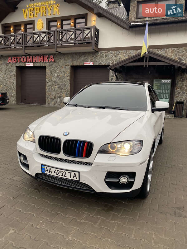 Внедорожник / Кроссовер BMW X6 2011 в 