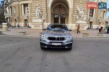 Позашляховик / Кросовер BMW X6 2017 в 
