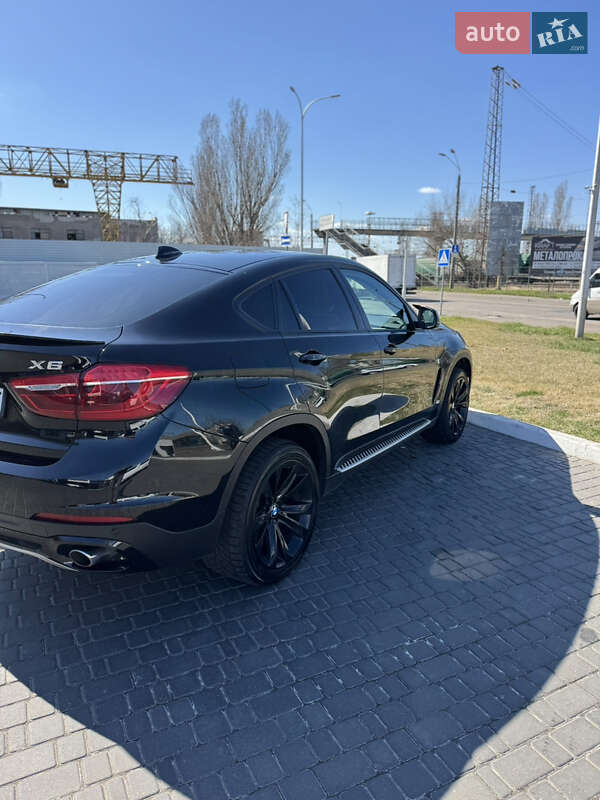 Внедорожник / Кроссовер BMW X6 2015 в Одессе