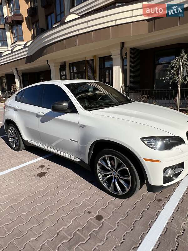 Позашляховик / Кросовер BMW X6 2011 в Києві