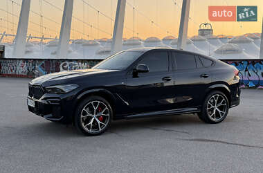 Позашляховик / Кросовер BMW X6 2022 в 