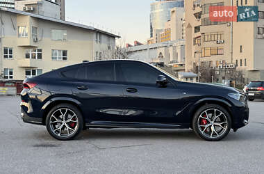 Позашляховик / Кросовер BMW X6 2022 в 
