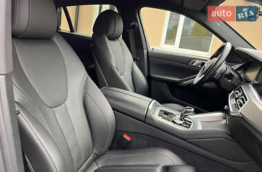 Позашляховик / Кросовер BMW X6 2022 в 