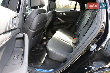 Позашляховик / Кросовер BMW X6 2022 в 