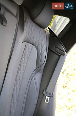Позашляховик / Кросовер BMW X6 2022 в 
