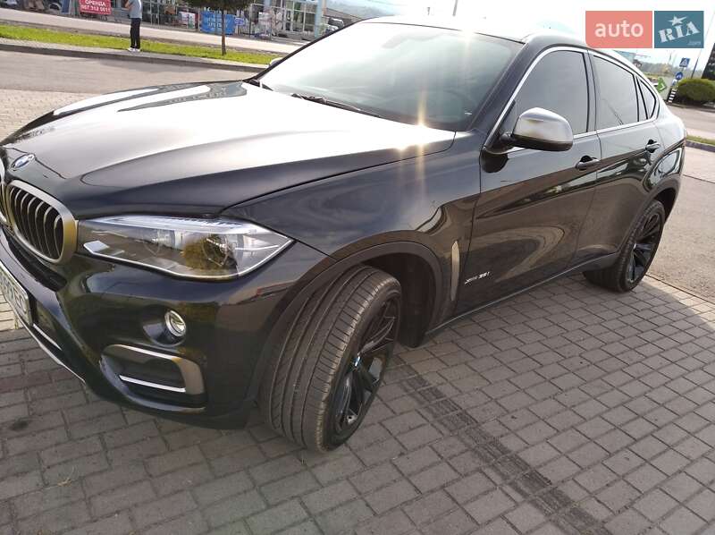 Позашляховик / Кросовер BMW X6 2017 в 