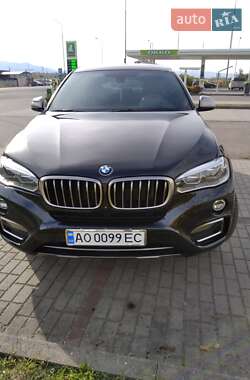 Позашляховик / Кросовер BMW X6 2017 в 