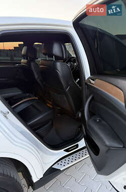 Позашляховик / Кросовер BMW X6 2010 в 