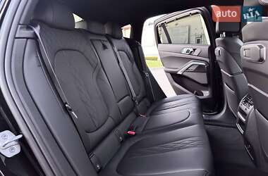 Позашляховик / Кросовер BMW X6 2024 в 