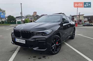 Позашляховик / Кросовер BMW X6 2022 в 