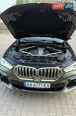 Позашляховик / Кросовер BMW X6 2020 в 