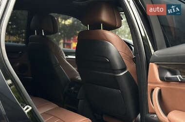 Позашляховик / Кросовер BMW X6 2014 в 