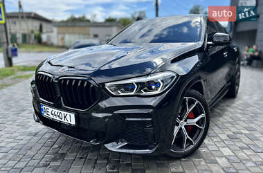 Позашляховик / Кросовер BMW X6 2022 в 