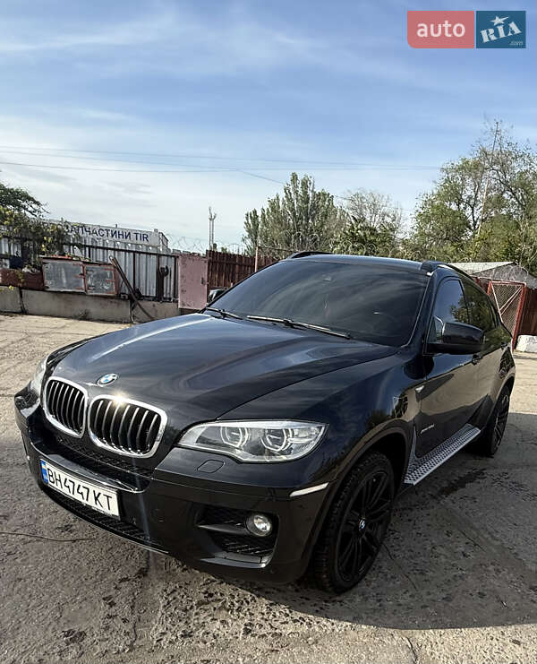 Внедорожник / Кроссовер BMW X6 2012 в 
