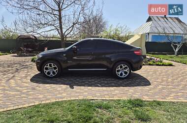 Позашляховик / Кросовер BMW X6 2011 в 