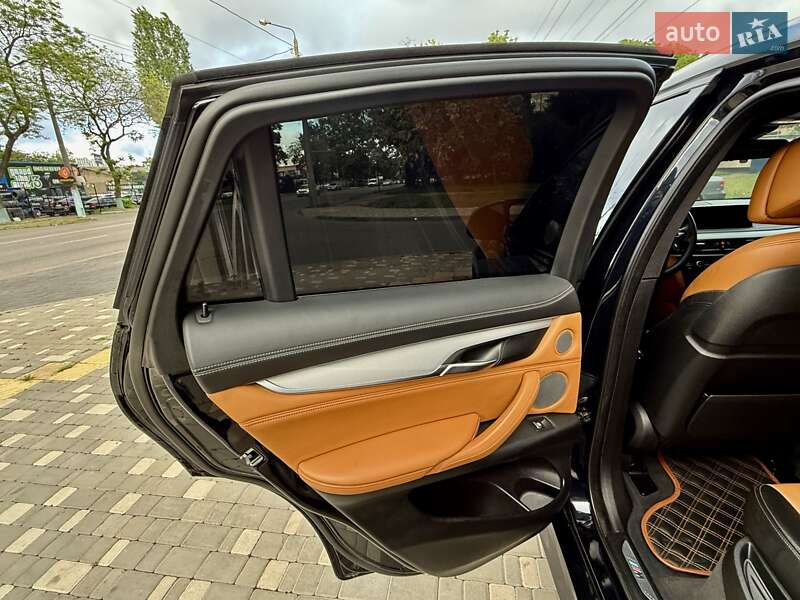 Внедорожник / Кроссовер BMW X6 2017 в Одессе