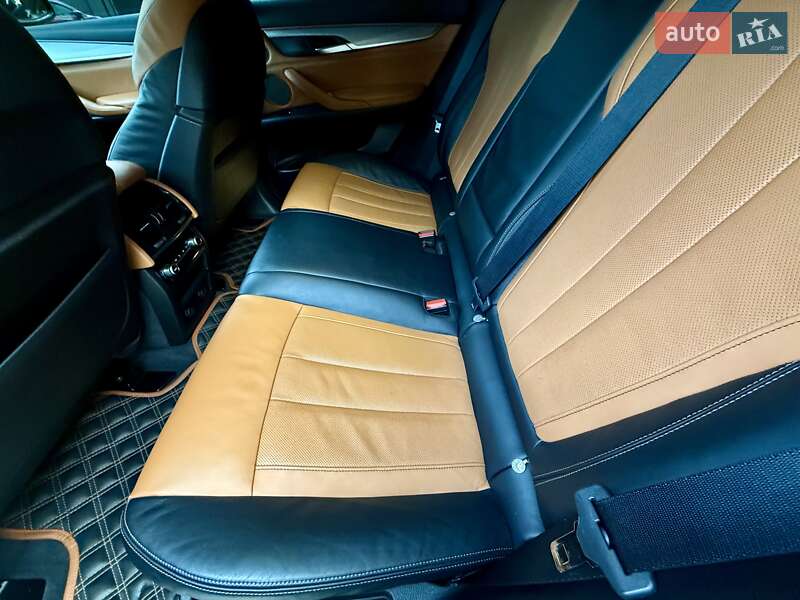 Внедорожник / Кроссовер BMW X6 2017 в Одессе