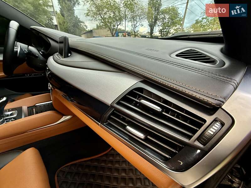 Внедорожник / Кроссовер BMW X6 2017 в Одессе