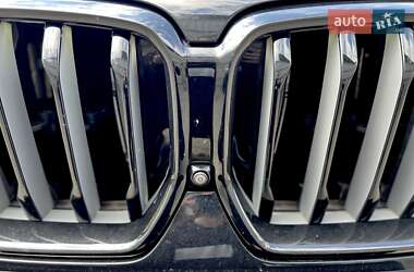 Внедорожник / Кроссовер BMW X6 2021 в 