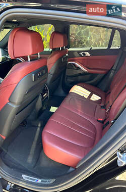 Позашляховик / Кросовер BMW X6 2020 в 