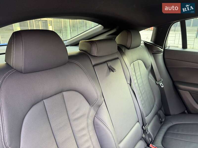 Внедорожник / Кроссовер BMW X6 2019 в Киеве