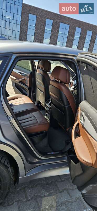 Внедорожник / Кроссовер BMW X6 2015 в Черновцах